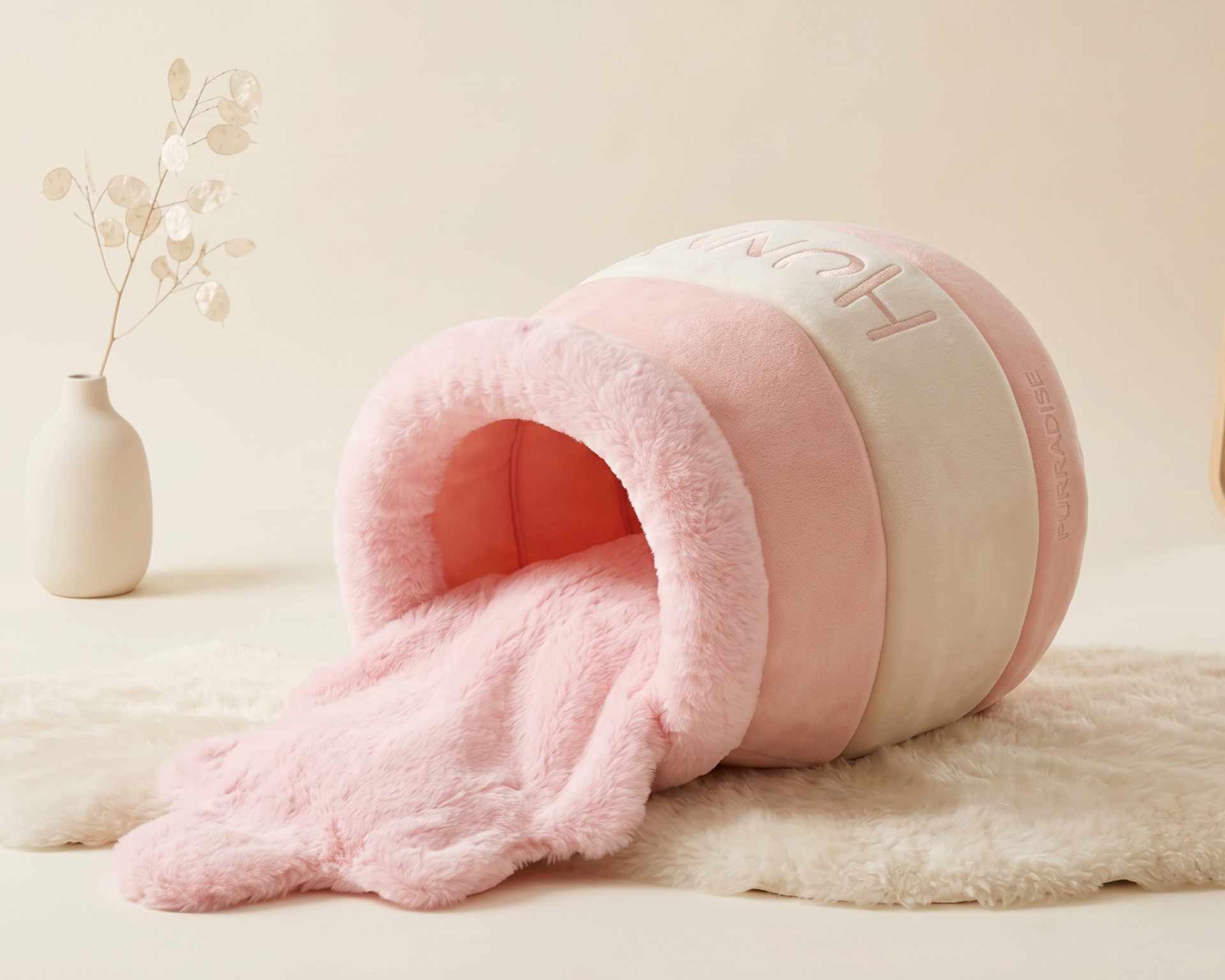 HoneyHide™ Cozy Cat Cave Bed